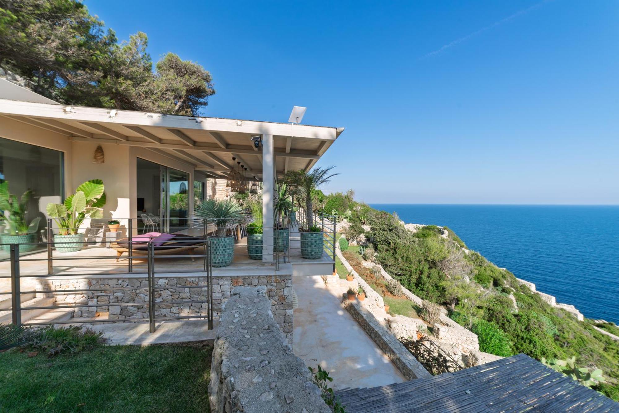 Villa Cliff ガリアーノ・デル・カーポ エクステリア 写真
